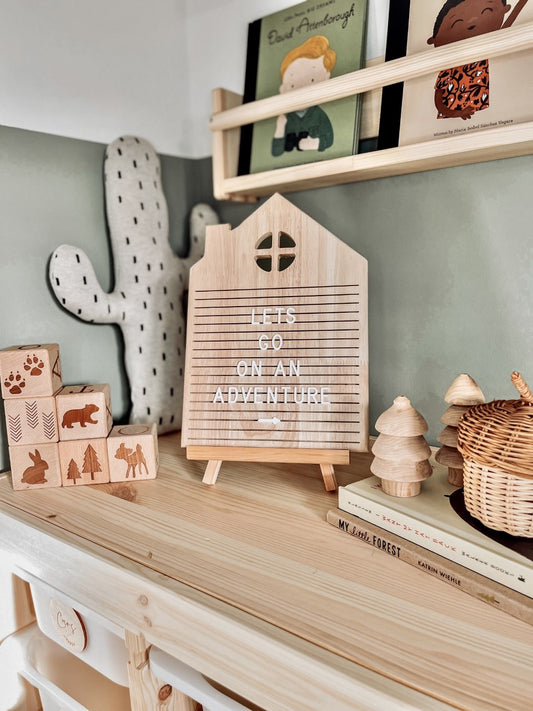 House-shape Wooden Letter Board